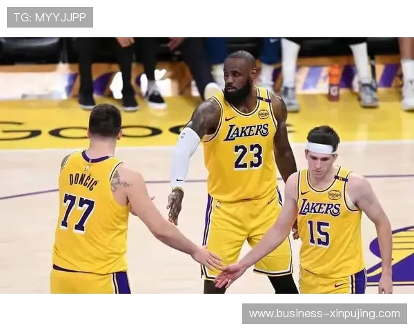 湖人连胜势不可挡詹姆斯关键表现引领球队冲击季后赛