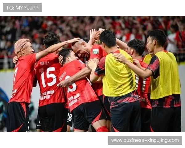 焦点战引爆赛季争冠悬念豪强对决刷新纪录球迷热议不断全场高能瞬间频出